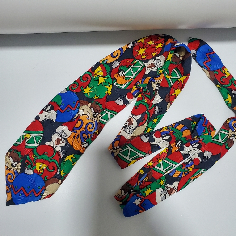 Vintage Looney Tunes Christmas Tie Bugs Bunny Daffy Duck Tweety Sylvester Taz